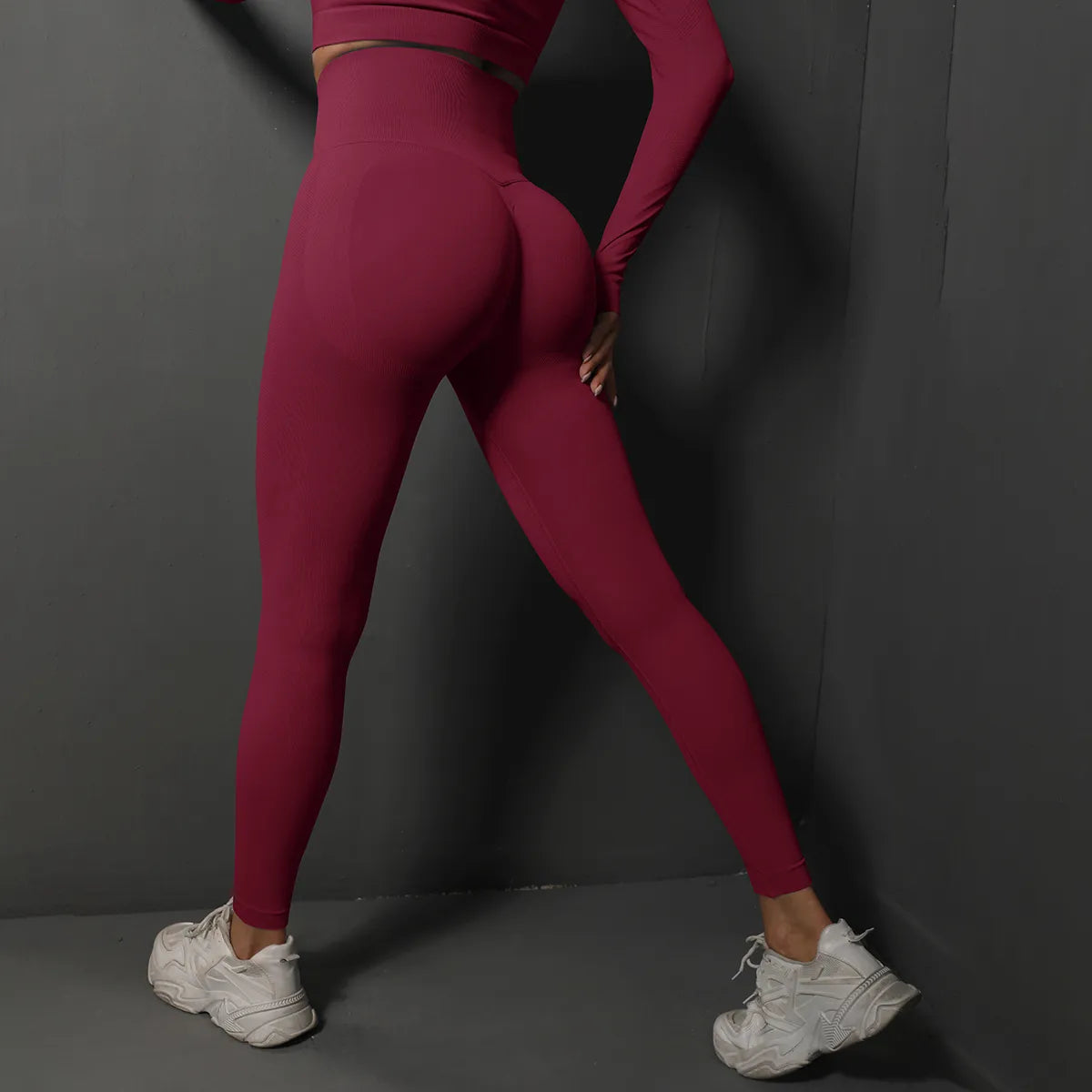 Womens Gym Leggings: Seamless and high-waisted